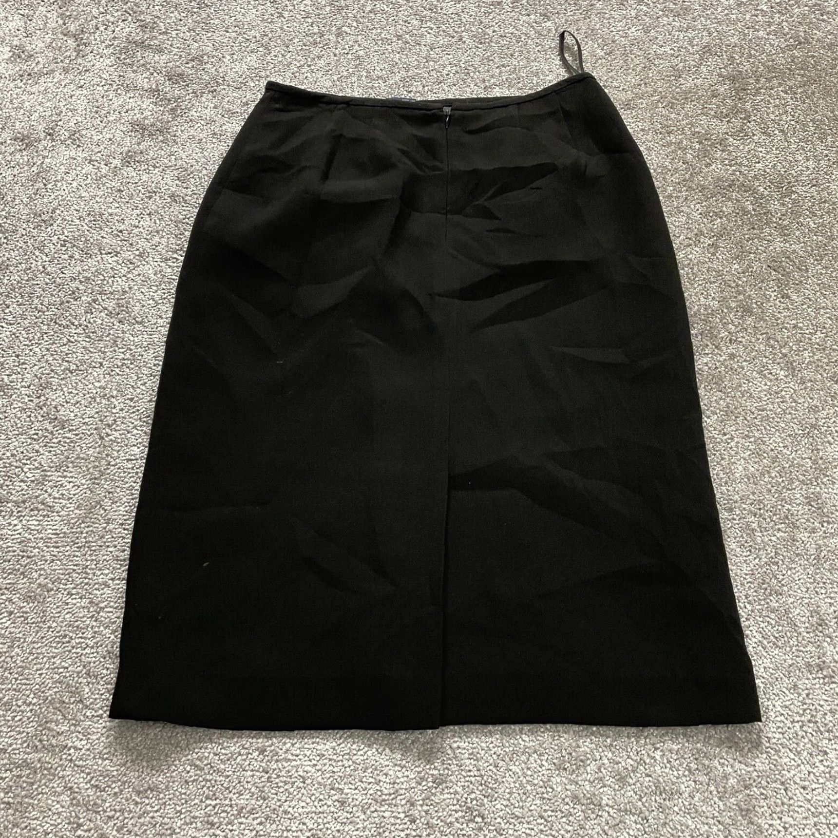 Vintage Rena Rowan Skirt Pencil Straight Midi Women 6 Black Solid Back Zip Workwear Womens Size 28" / US 6 / IT 42 - 2 Thumbnail