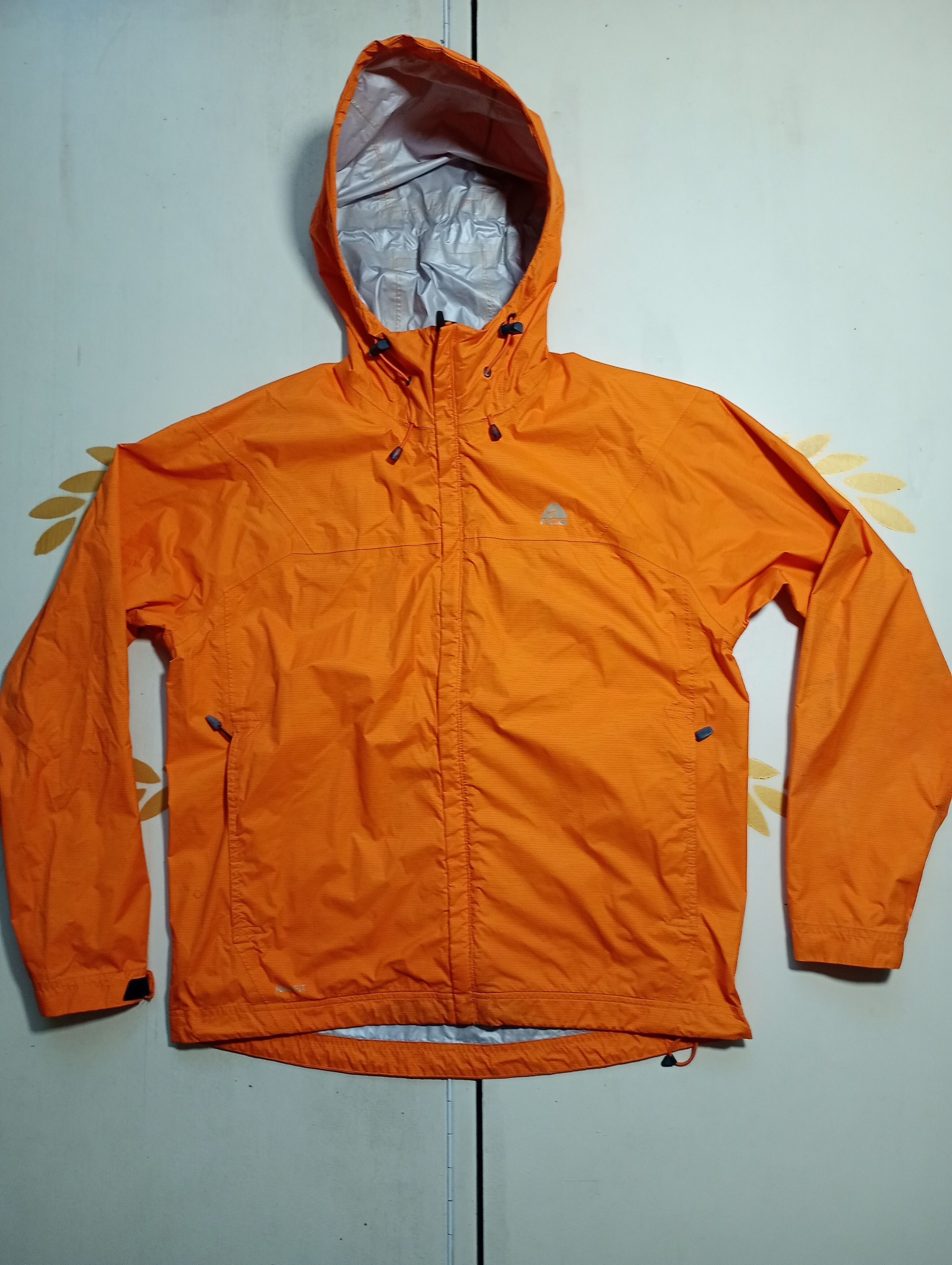 Nike ACG Nike ACG Orange Jacket Vintage Size US M / EU 48-50 / 2 - 1 Thumbnail