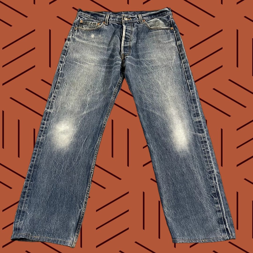Levi's VINTAGE Levi's 501 XX Jeans Mens 36x28 Light Blue Denim Straight Button Fly 5-Pocket Classic American Size US 36 / EU 52 - 1 Thumbnail