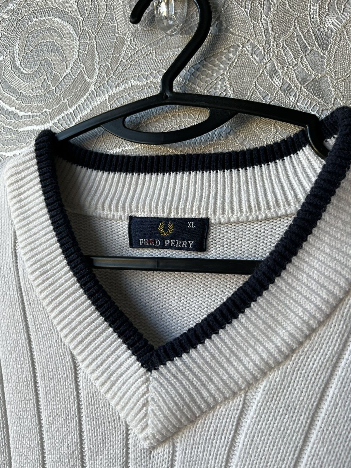 Fred Perry Vintage Fred Perry Knit Sweater Vest Casual Old Money Size US XL / EU 56 / 4 - 6 Thumbnail
