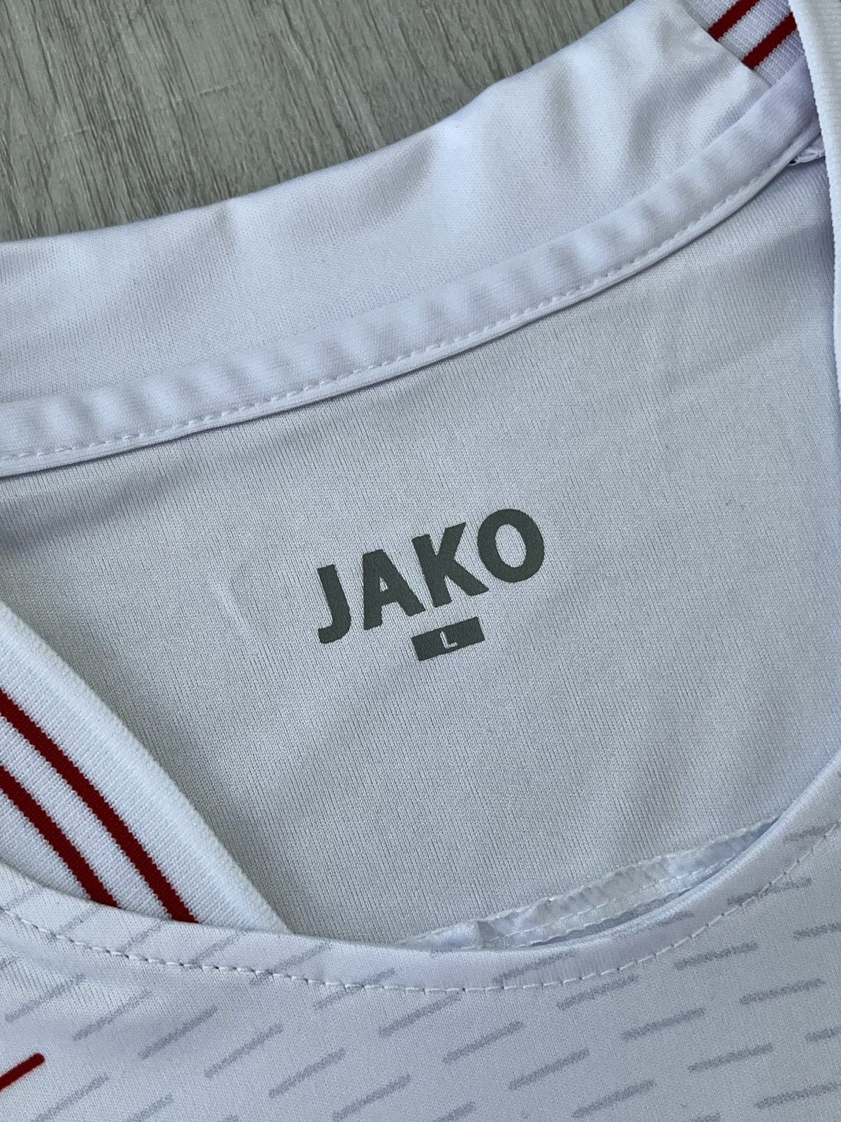 Other Jako VFB Stuttgart Soccer Jersey Blokecore Germany Y2K Hype Size US L / EU 52-54 / 3 - 4 Thumbnail