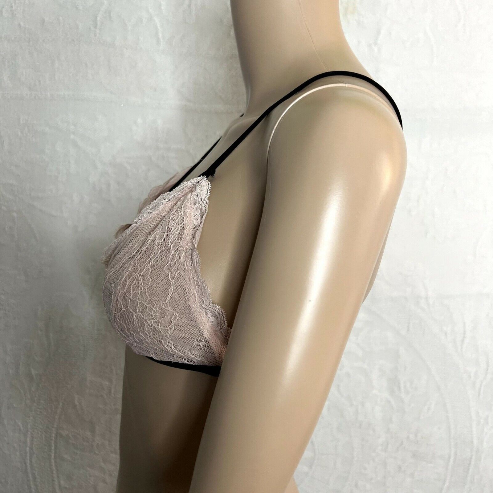 Victoria's Secret Victoria's Secret Pink Lace Criss Cross Bralette Size ONE SIZE - 2 Thumbnail