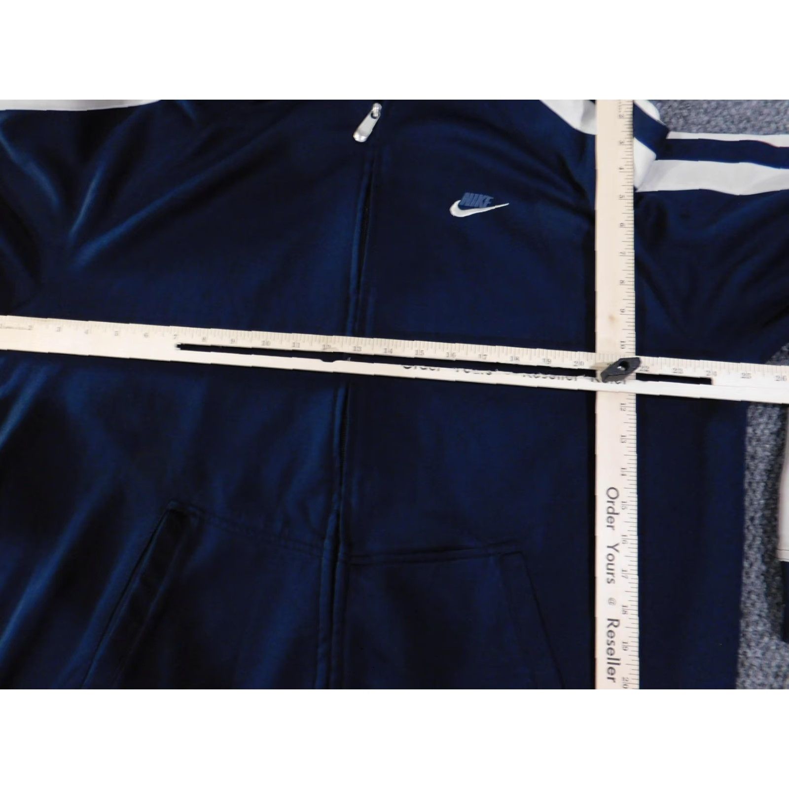 Nike VINTAGE Nike Jacket Mens 2XL Navy Blue Stripe Swoosh Full Zip Track Jacket Size US XXL / EU 58 / 5 - 5 Thumbnail