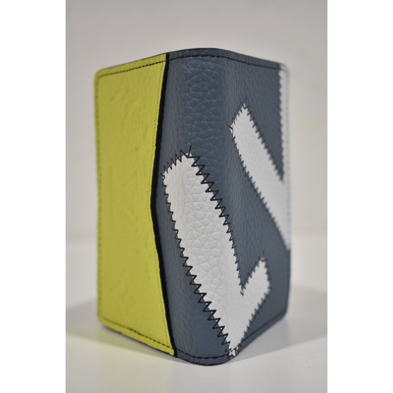 Louis Vuitton Louis Vuitton Leather Initials Pocket Organizer Wallet Size ONE SIZE - 4 Thumbnail