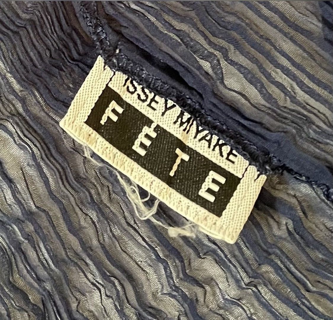 Issey Miyake TAX FREE 🇺🇸 issey miyake fete sheer pleated cardigan outer Size S / US 4 / IT 40 - 4 Thumbnail