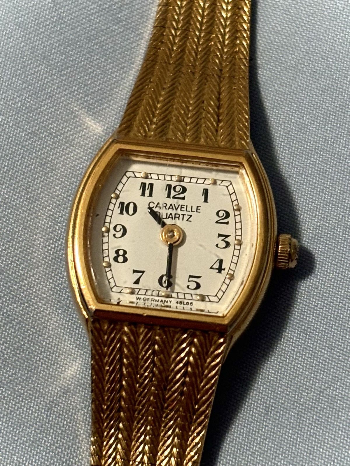 Caravelle Watch Quartz Gold Bulova WORKS West Germany