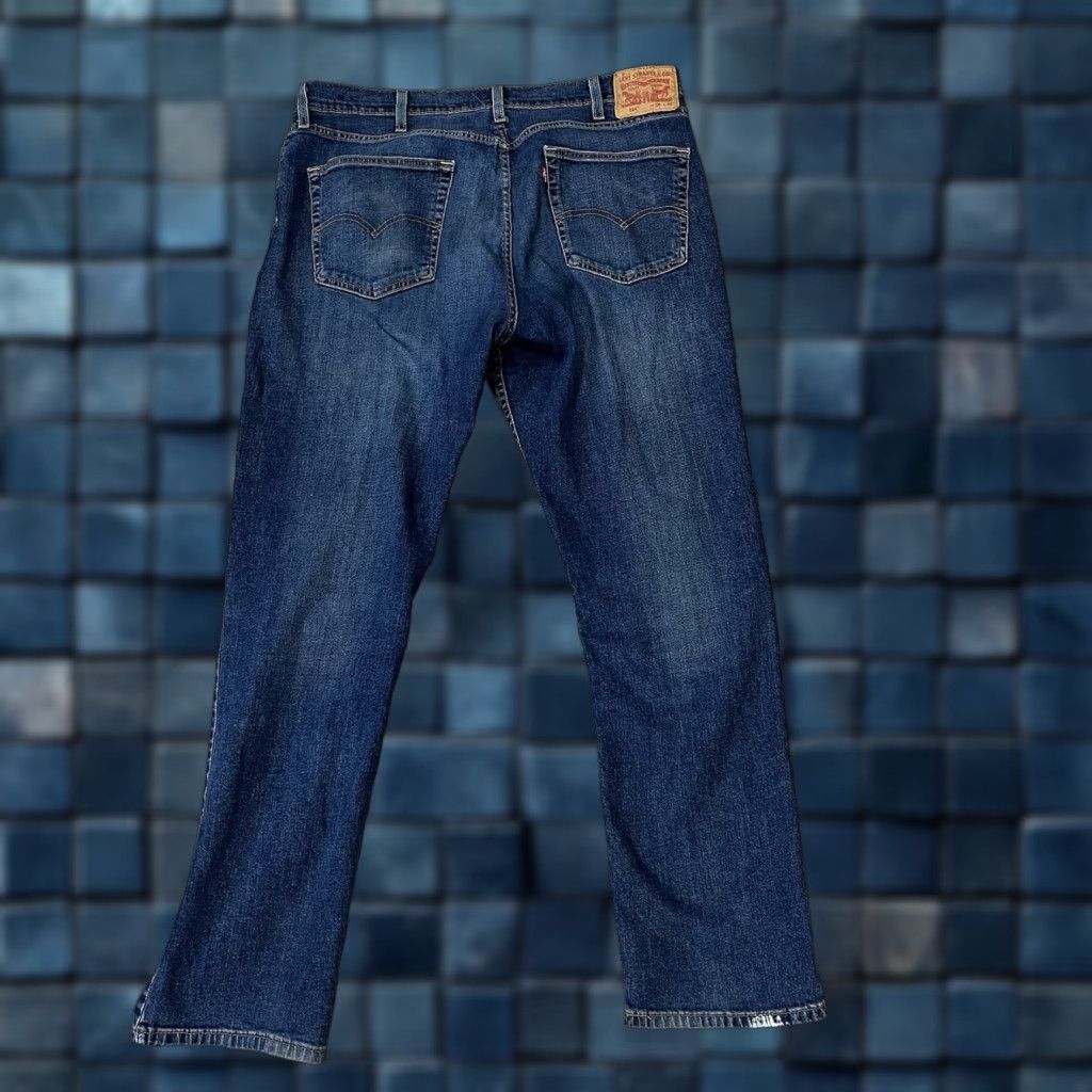Levi's Levi's 514 Jeans Mens 38x32 Blue Denim Straight Regular 5-Pocket Medium Wash Size US 38 / EU 54 - 1 Thumbnail