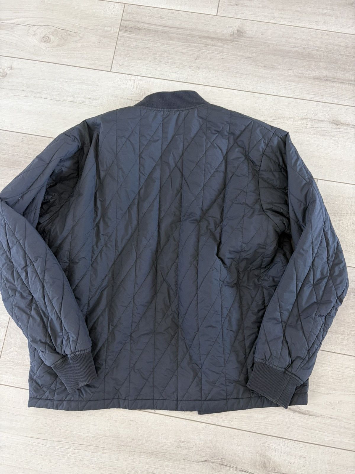 Uniqlo Uniqlo Warm Padded Quilted Bomber — Size M (fits L) Size US M / EU 48-50 / 2 - 4 Thumbnail