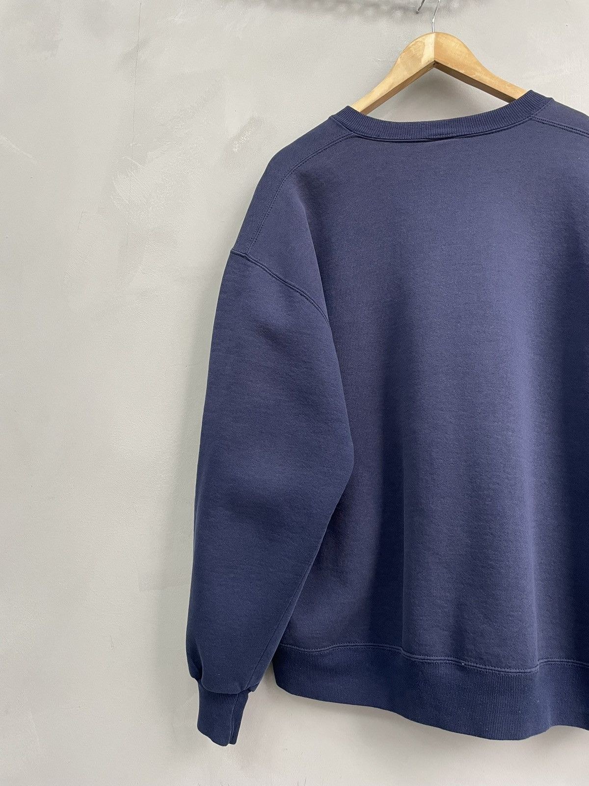 Russell Athletic 90s sun faded Russel athletic blank sweatshirt crewneck y2k Size US XL / EU 56 / 4 - 10 Thumbnail