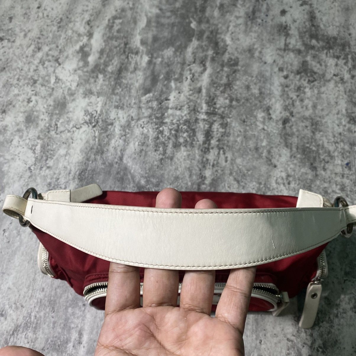 Burberry Burberry Red Shoulder Bag Size ONE SIZE - 9 Thumbnail