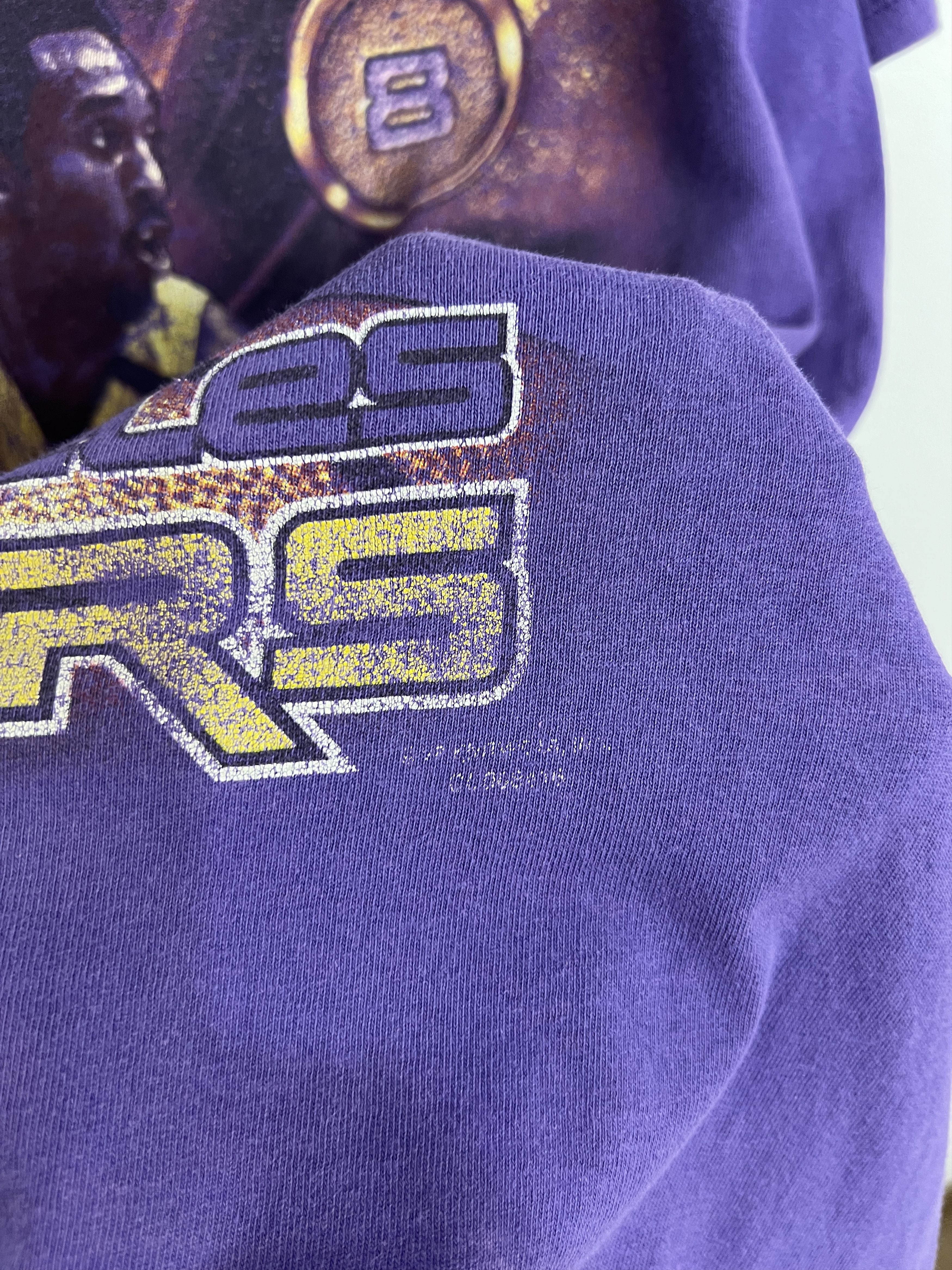 Vintage Vintage Kobe Bryant Coin #8 Los Angeles Lakers Graphic Shirt Size US M / EU 48-50 / 2 - 4 Thumbnail