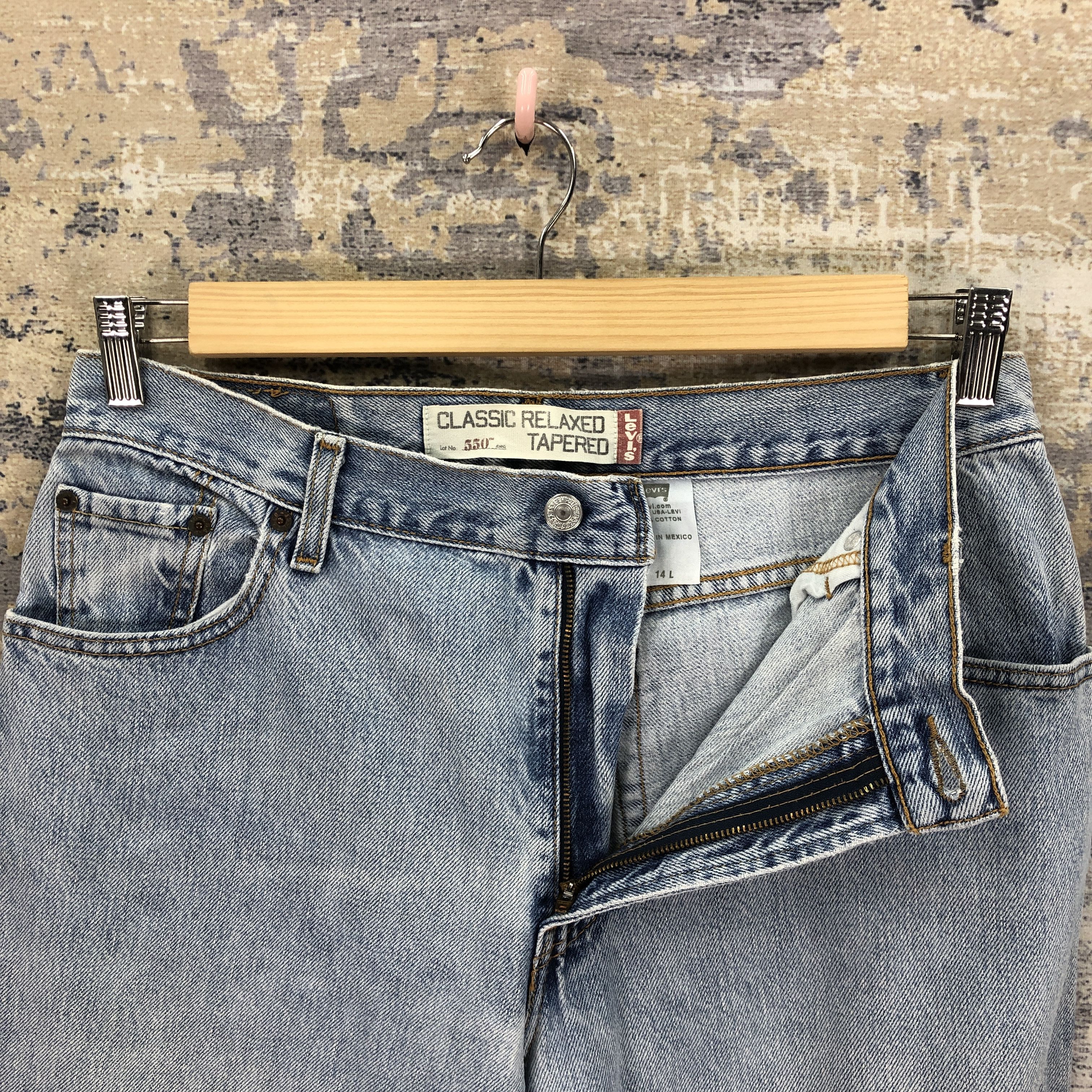Levi's Vintage Levis 550 Light Wash Jeans Levi's Faded Denim Size US 32 / EU 48 - 6 Thumbnail