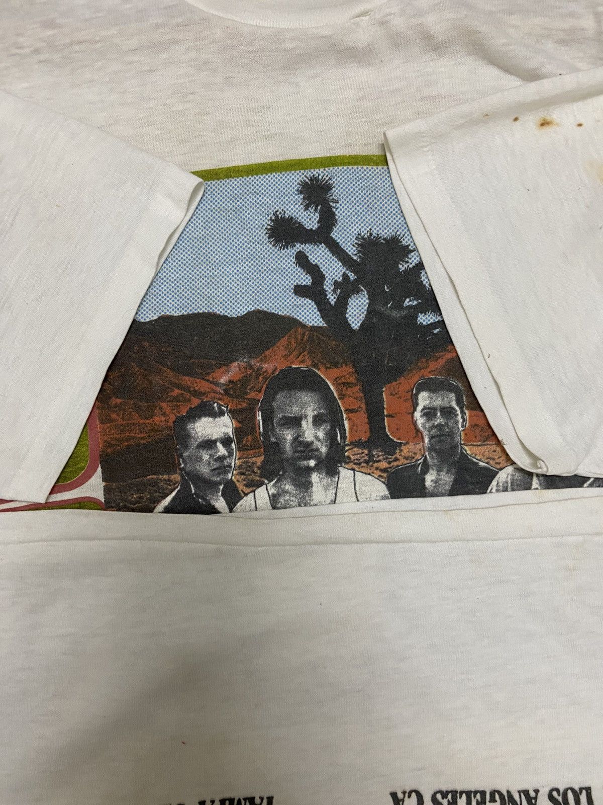 Band Tees Vtg Trashed 80s U2 Band The Joshua Tree World Tour Size US XL / EU 56 / 4 - 5 Thumbnail