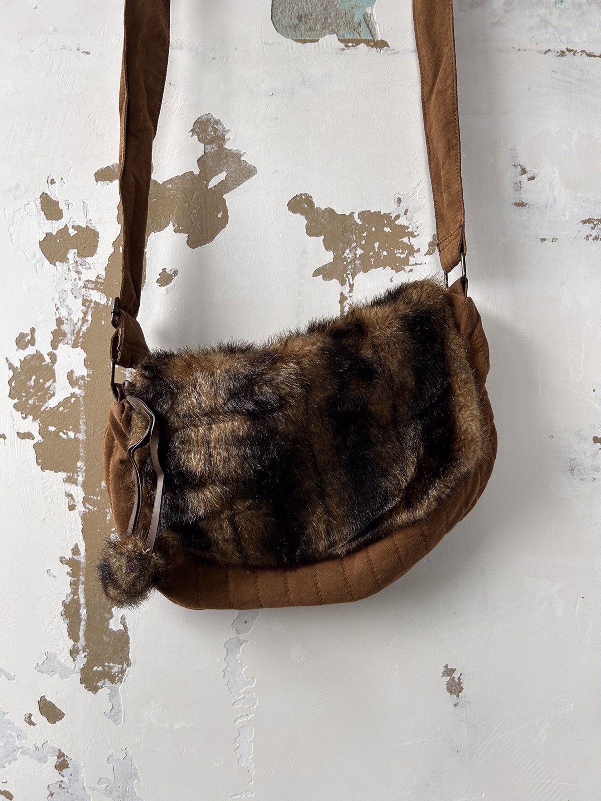 Japanese Brand VINTAGE AVANT-GARDE FURE BAG Size ONE SIZE - 2 Thumbnail