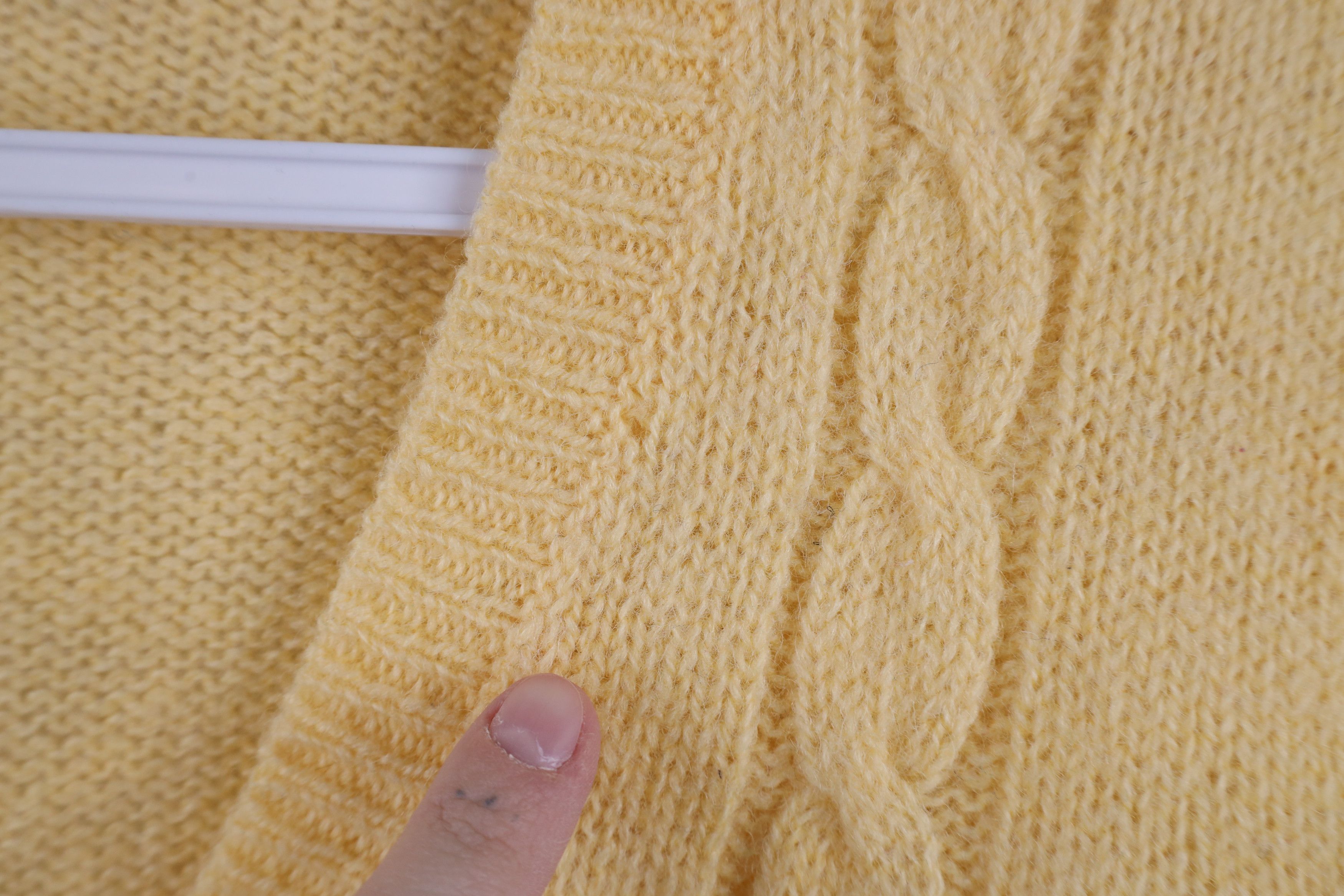 L.L. Bean × Vintage Vintage 70s LL Bean Cable Knit Henley Sweater Vest Yellow Size M / US 6-8 / IT 42-44 - 6 Thumbnail