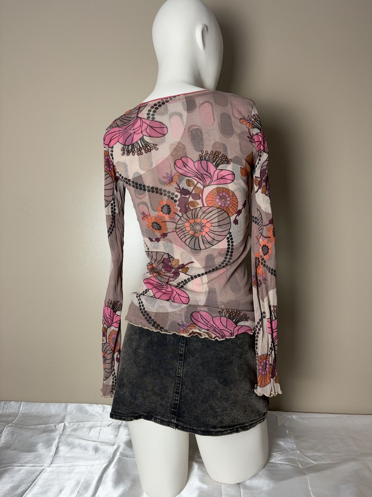 Japanese Brand × Vintage 2 Layers mesh printed vintage long sleeve top Vivienne style Size S / US 4 / IT 40 - 6 Thumbnail