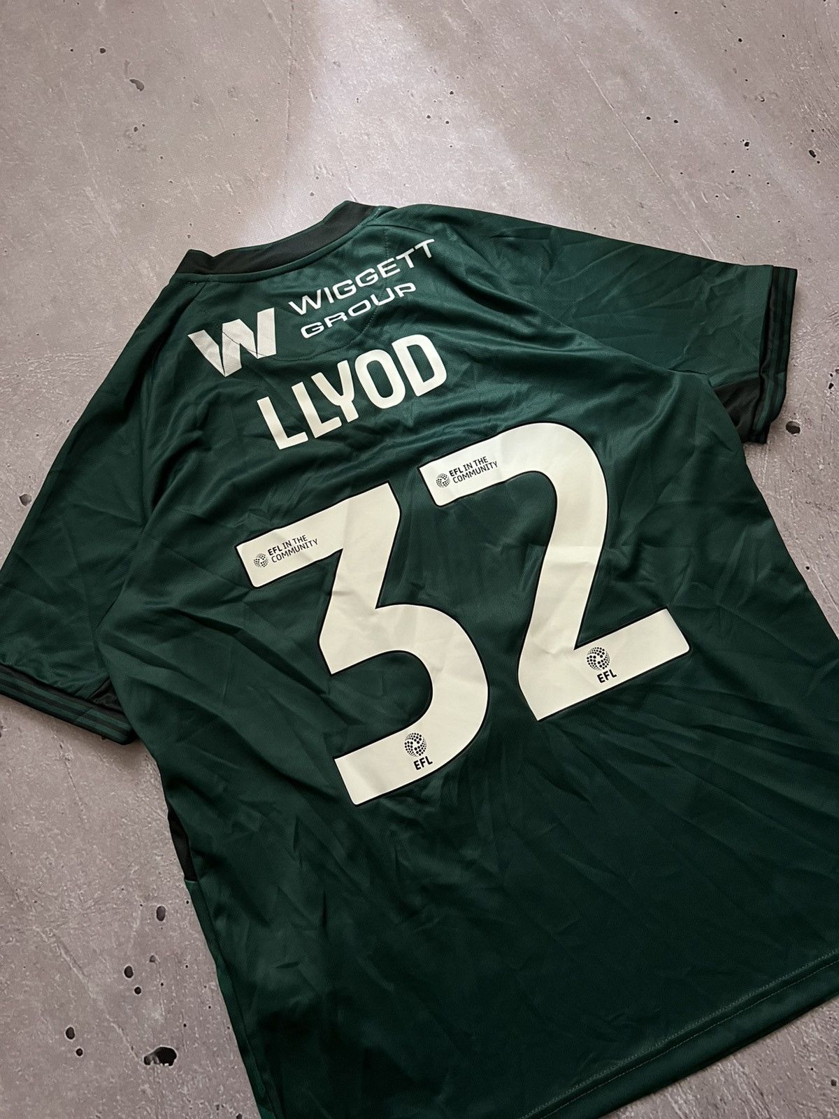Errea Very Rare T-Shirt Errea Millwall Away MyGuava Size M Y2K Size US M / EU 48-50 / 2 - 9 Thumbnail