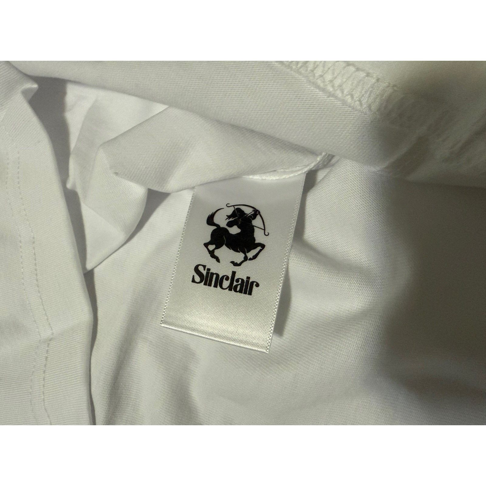 Sinclair Global Sinclair Global Centaur Logo Essential T Shirt Men’s Size XL Size US XL / EU 56 / 4 - 4 Thumbnail