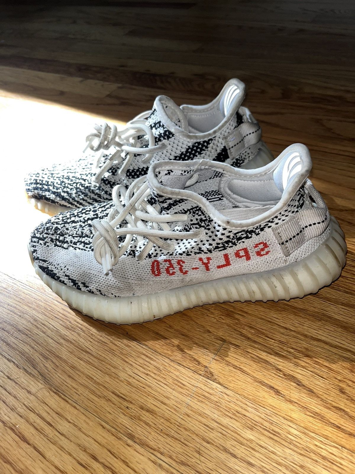 Yeezy 350 zebra