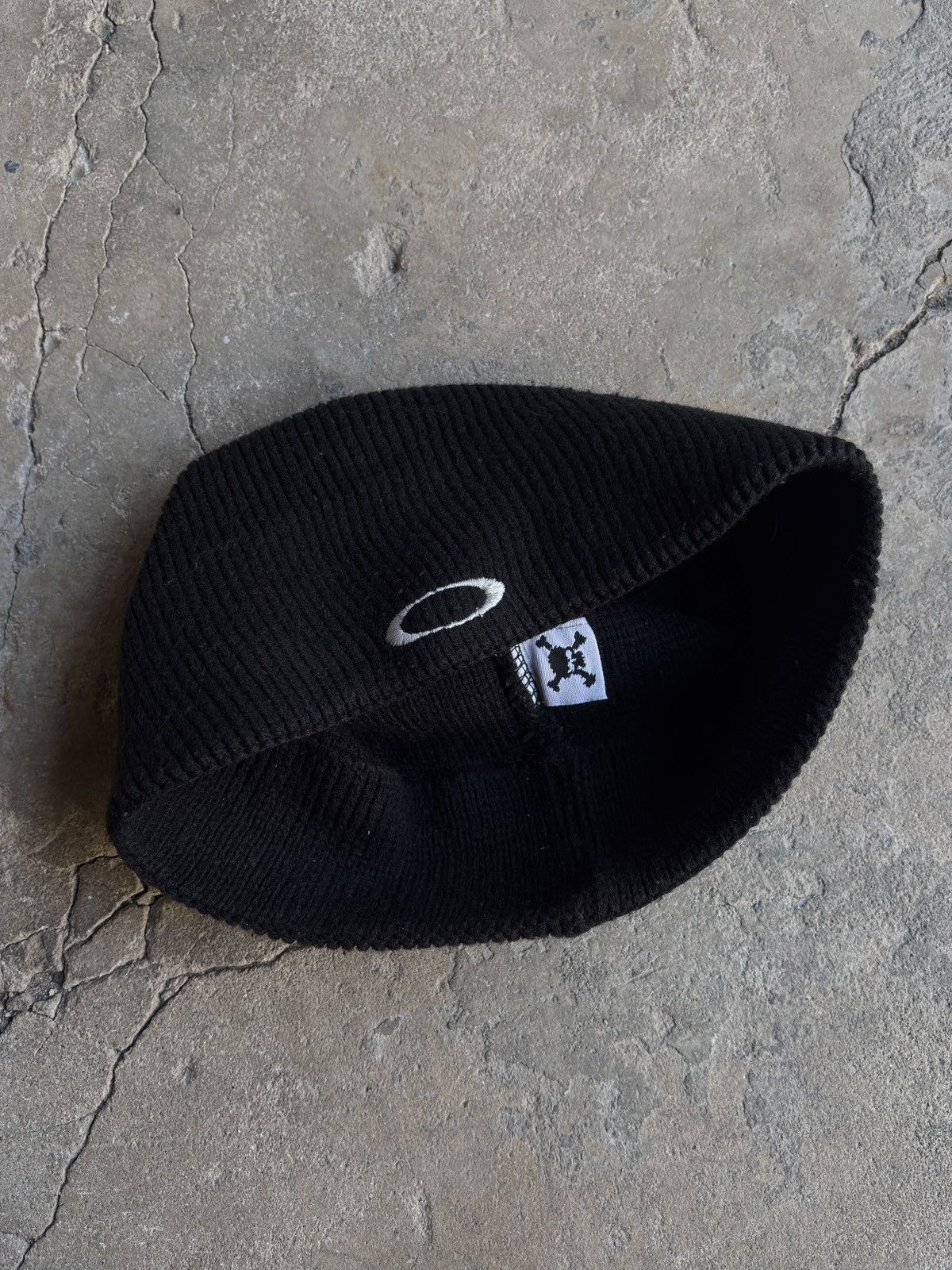 Oakley 90s Oakley Beanie Software Skull Tag Size ONE SIZE - 2 Thumbnail