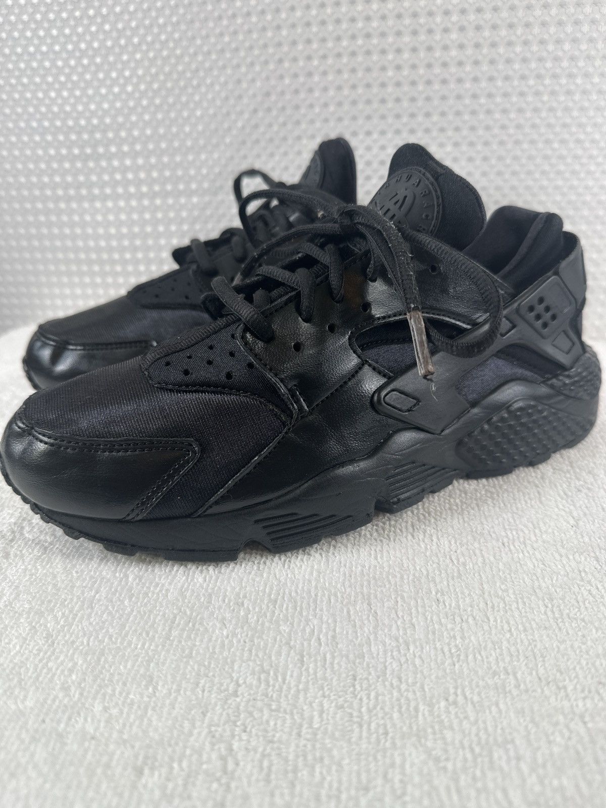 Nike Nike Air Huarache Run Triple Black Ladies Shoes Size US 9 / EU 42 - 2 Thumbnail