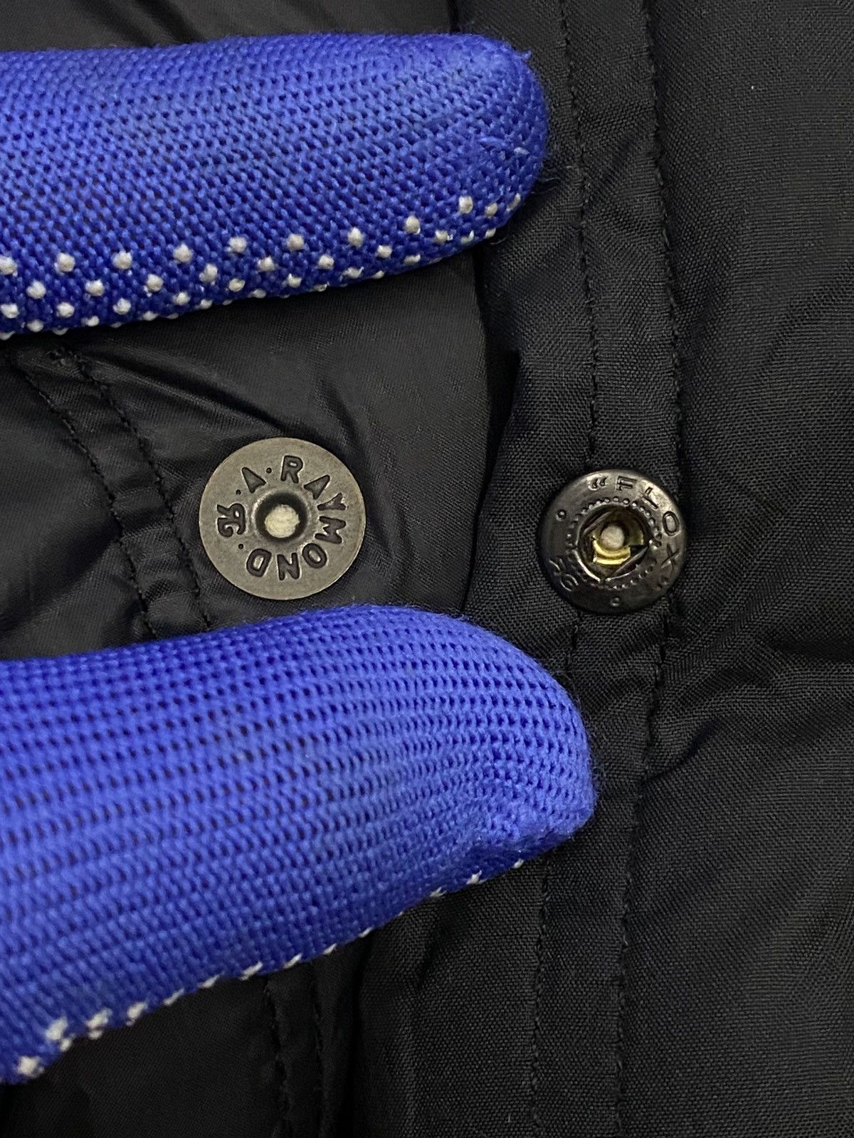 Moncler Vintage Moncler Grenoble Puffer Down Jacket Size US L / EU 52-54 / 3 - 17 Thumbnail