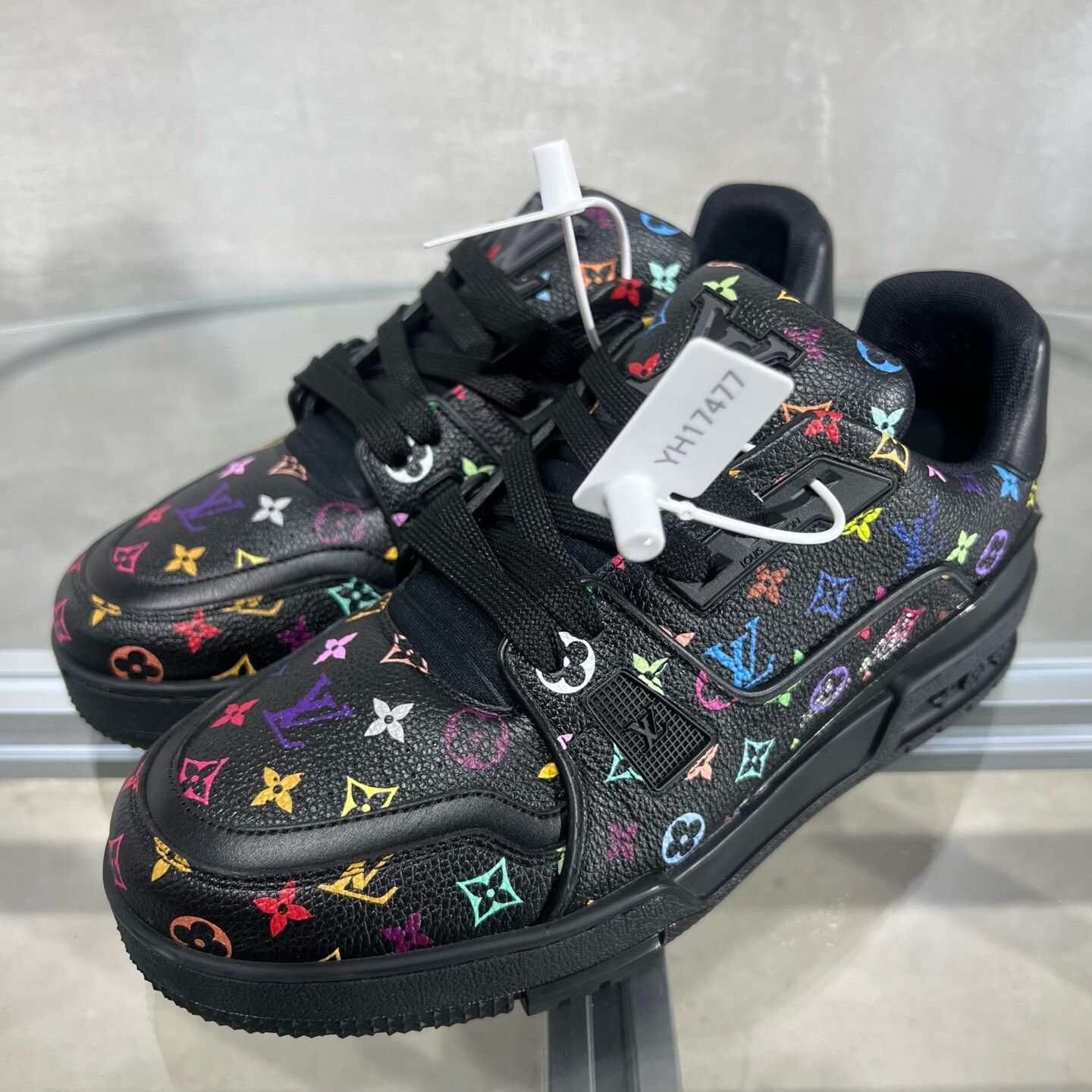 Louis Vuitton louis vuitton multicolor trainer size 38 Size US 5.5 / EU 38 - 2 Thumbnail