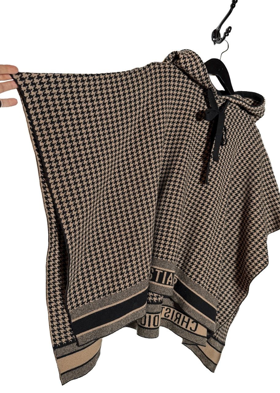 Dior Dior Houndstooth Logo Hooded Cashmere Poncho Sweater Size S / US 4 / IT 40 - 3 Thumbnail