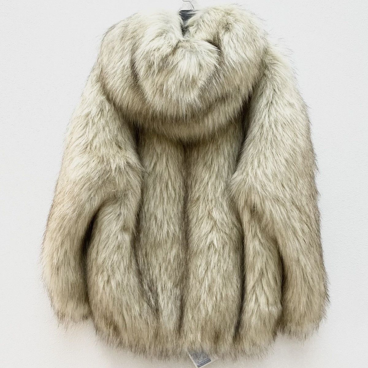 Miu Miu Miu Miu Beige Fur Oversized Aspen Jacket Size XS / US 0-2 / IT 36-38 - 2 Thumbnail
