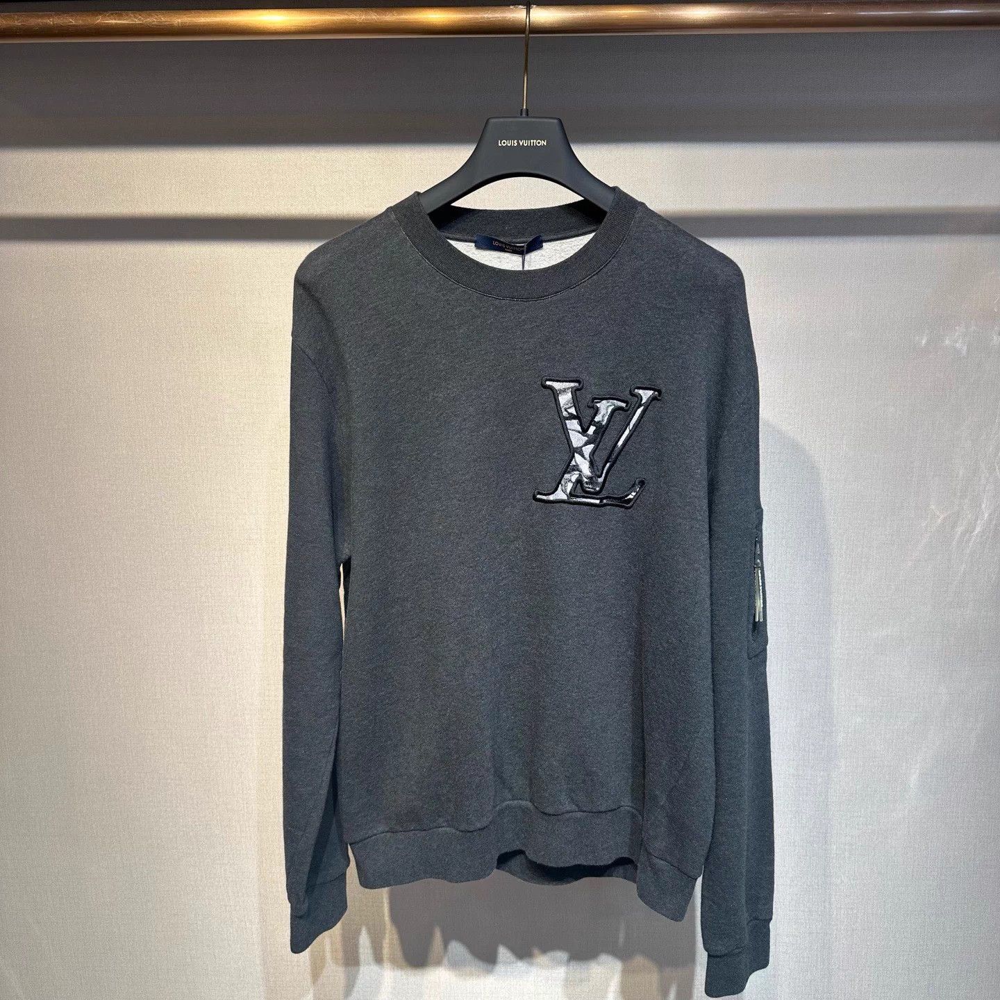 Louis Vuitton LV SS24 Gray Logo Embroidery Zip Sweatshirt XL New Size US XL / EU 56 / 4 - 1 Thumbnail