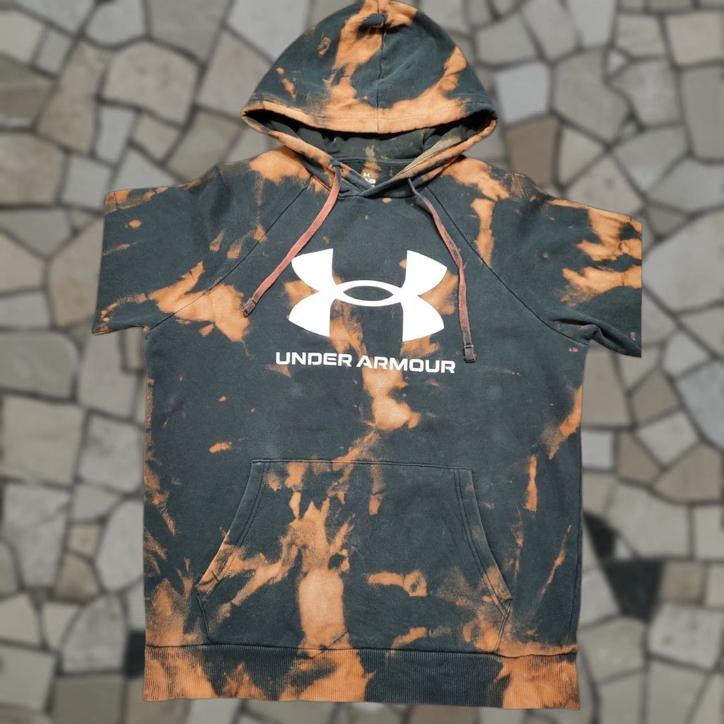 Under Armour VINTAGE Under Armour Tie Dye Acid Wash Hoodie Sweatshirt Black Mens Tag Small Size US S / EU 44-46 / 1 - 1 Thumbnail