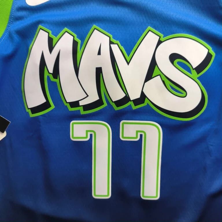 Nike NEW Dallas Mavericks Doncic Nike City Edition NBA jersey M Size US M / EU 48-50 / 2 - 3 Thumbnail
