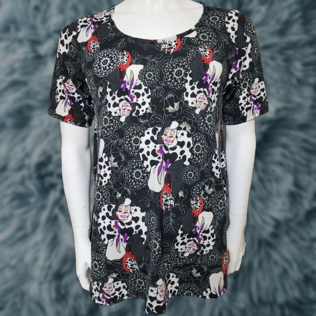 Vintage LuLaRoe Disney Cruella De Vil Tunic Shirt Women Medium Black Round Neck Short Sleeve Pattern Cruella Deville - Shirt Size M / US 6-8 / IT 42-44 - 1 Thumbnail