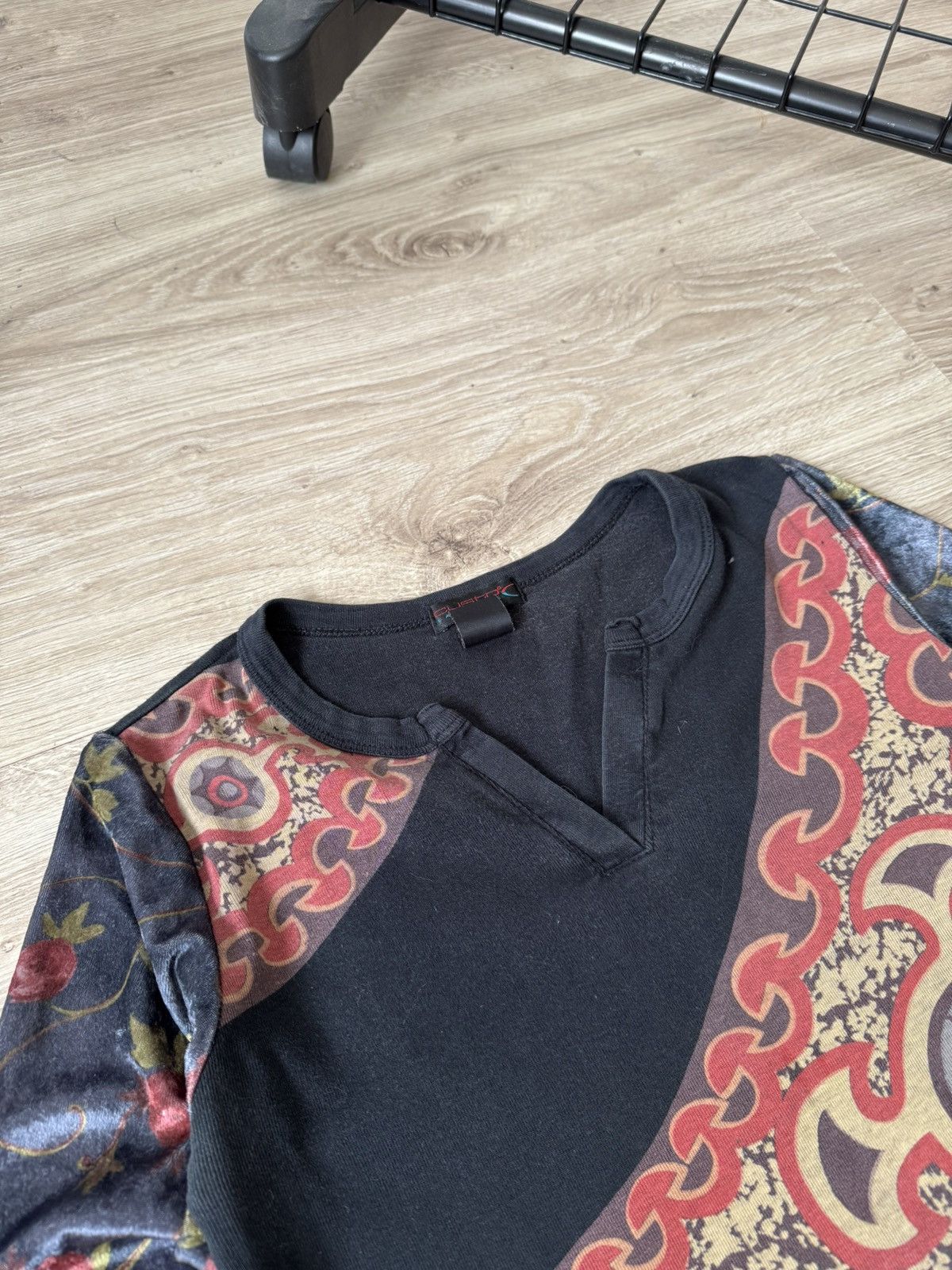 Custo Barcelona Vintage Y2K Custo Barcelona Printed Velour Sleeves Top Size L / US 10 / IT 46 - 3 Thumbnail