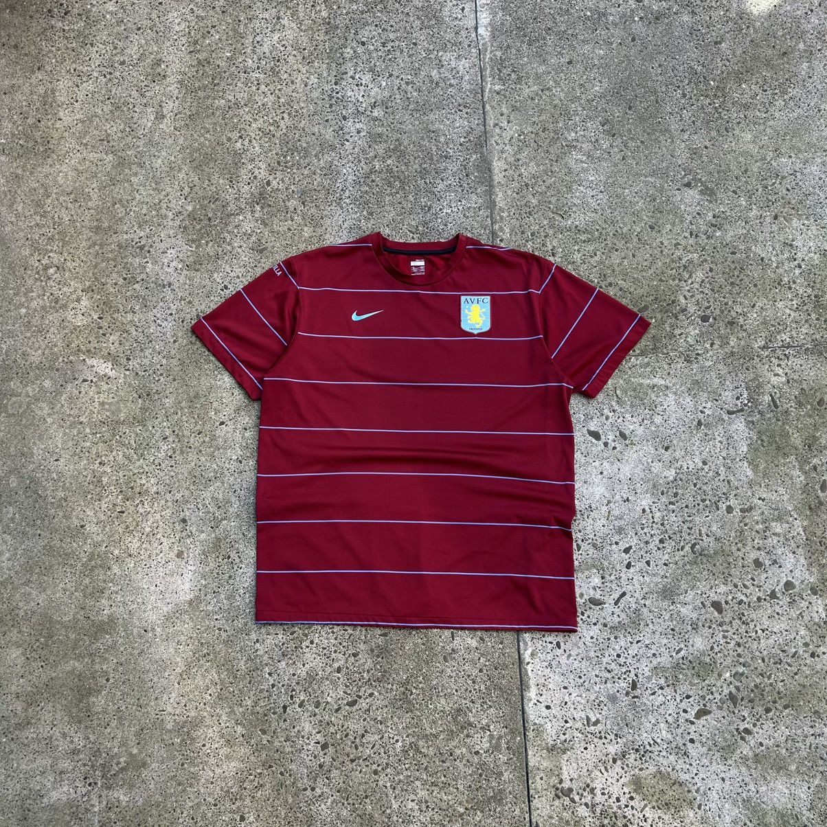 Nike Vintage 2008-09 Nike Aston Villa Trainning Blokecore Jersey Size US L / EU 52-54 / 3 - 1 Thumbnail