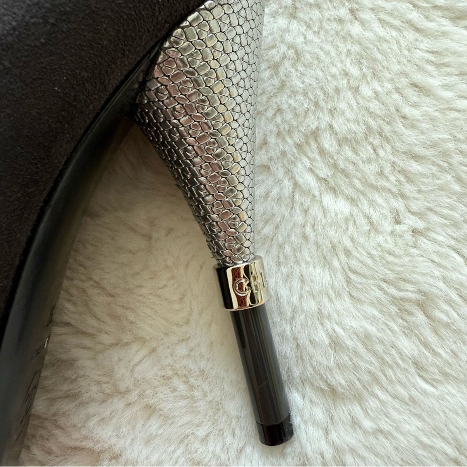 Chanel CHANEL women suede grey boots size 38 EU Authentic 1750$ Size US 8 / IT 38 - 4 Thumbnail
