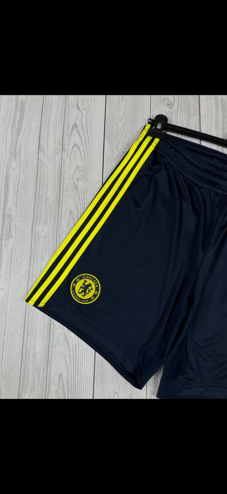 Adidas Vintage adidas Chelsea soccer shorts size M navy Size US 32 / EU 48 - 2 Thumbnail