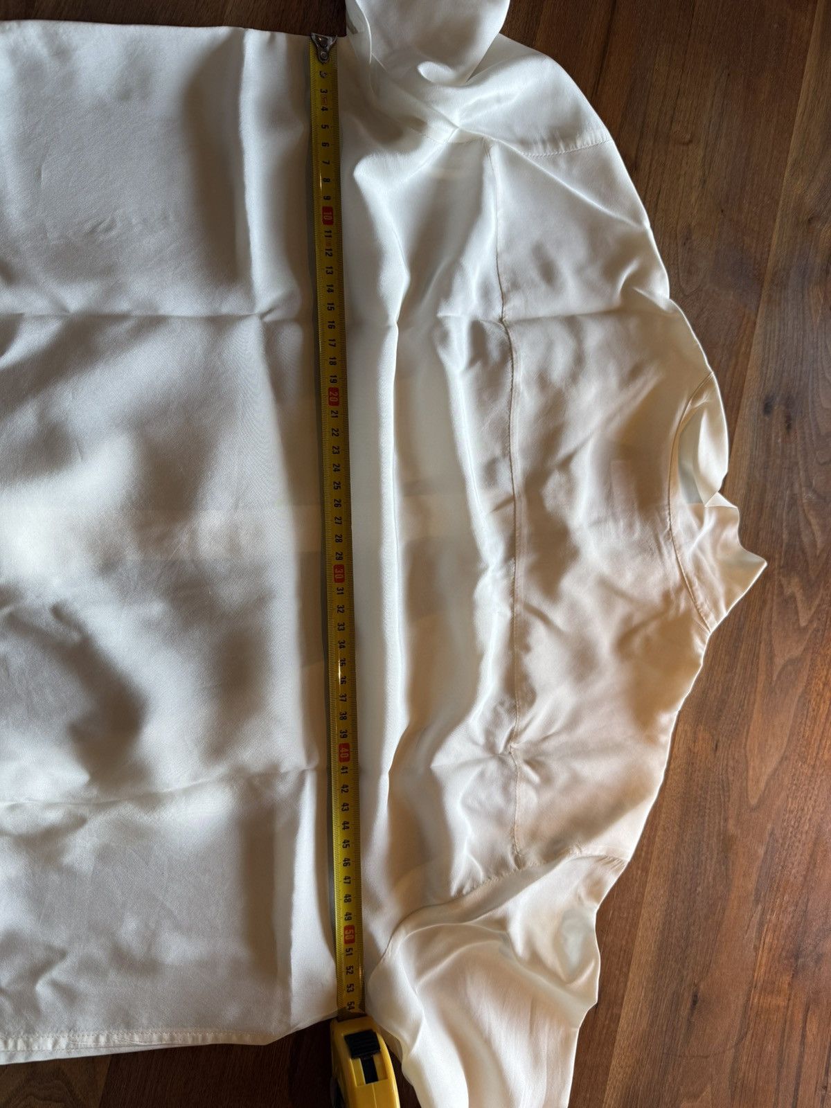 Valentino silk.shirt with scarf detail at the neck collar size40 Size US M / EU 48-50 / 2 - 19 Thumbnail
