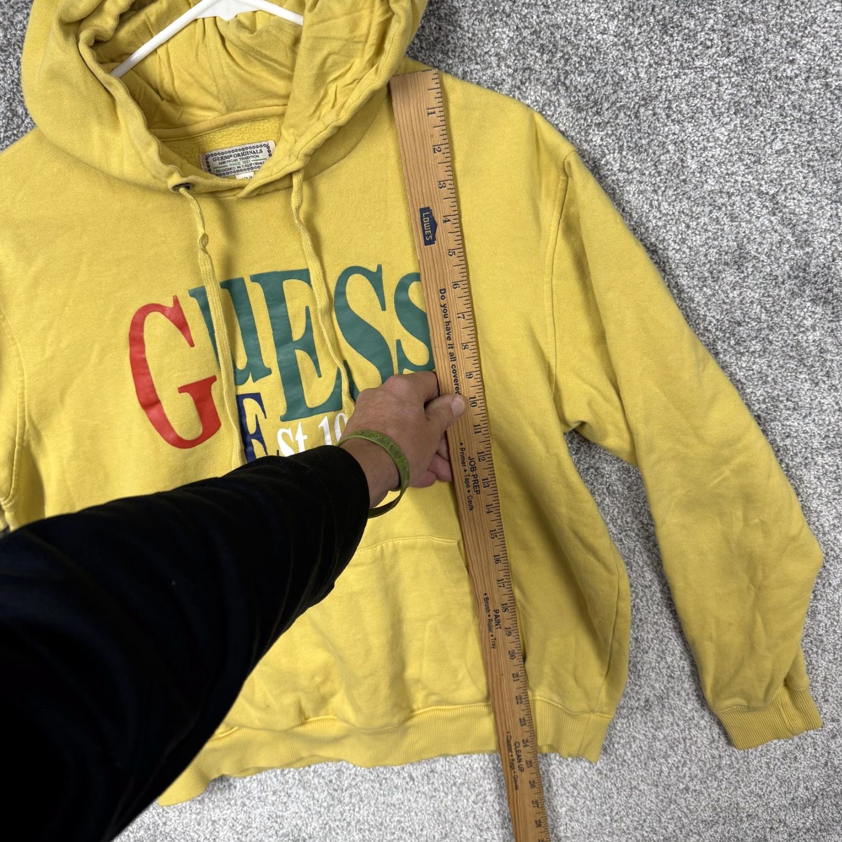 Guess GUESS Hoodie Mens M Yellow Pullover Fleece Graphic Logo Sweatshirt Est 1981 Size US M / EU 48-50 / 2 - 2 Thumbnail