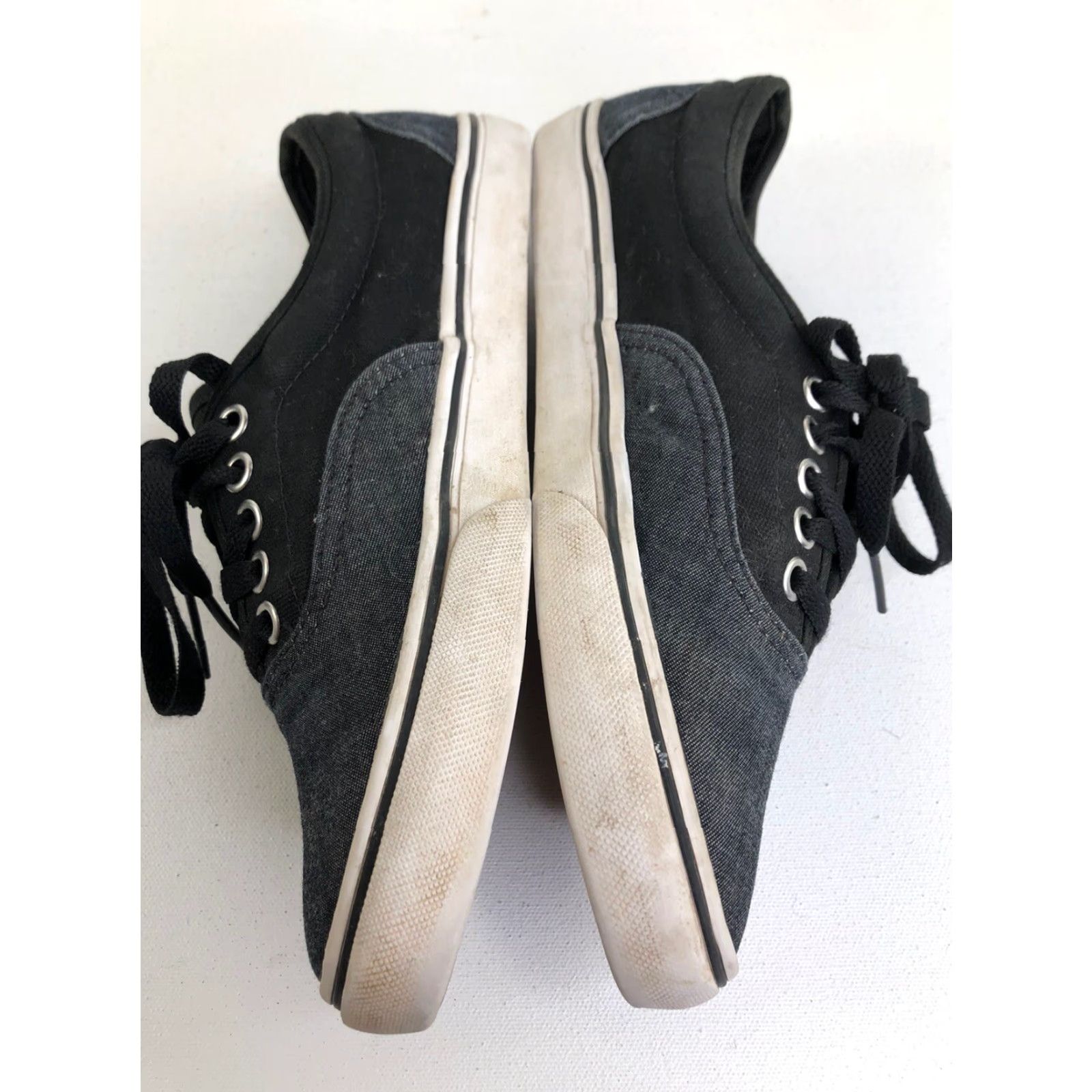 Vans VANS Off The Wall Sneaker Mens 6.5 Black Gray Low Top Shoes Size US M / EU 48-50 / 2 - 2 Thumbnail