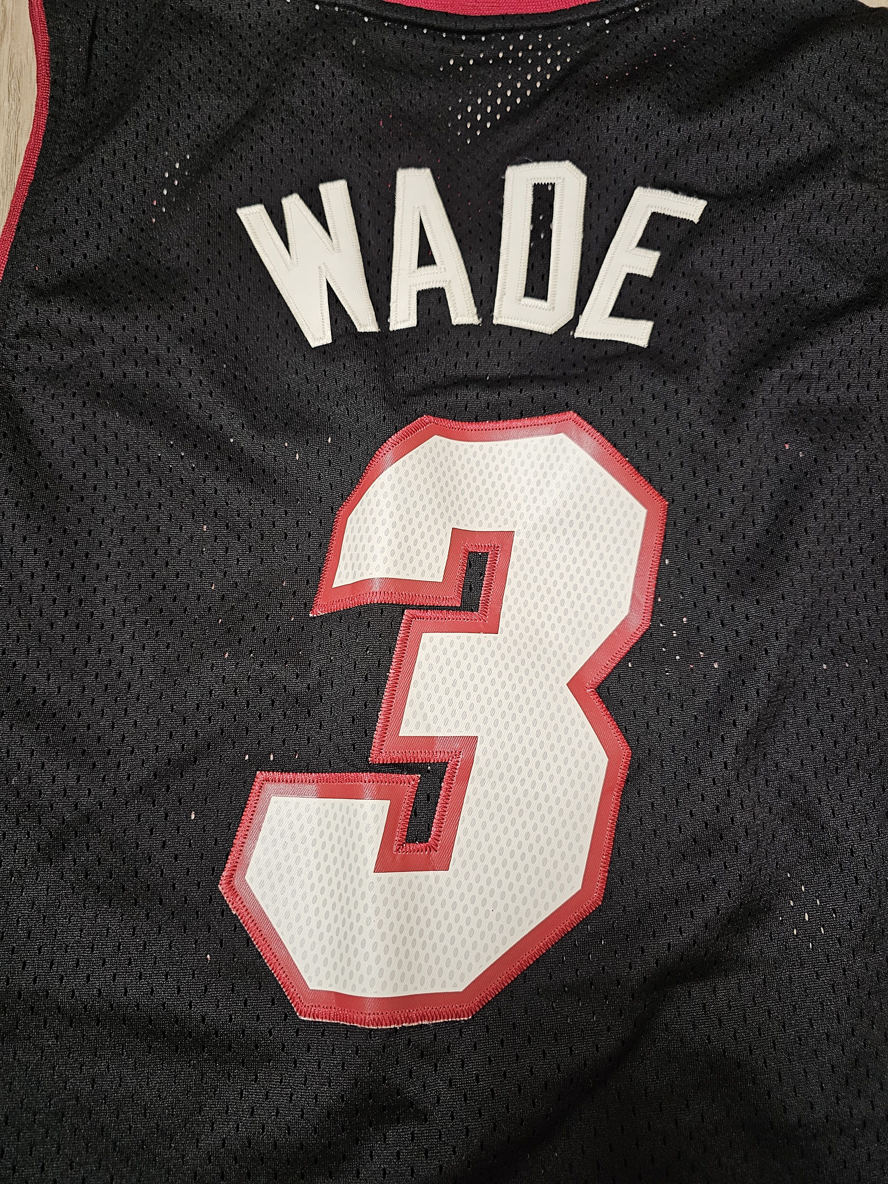 All Sport MIAMI HEAT BASKETBALL JERSEY WADE JERSEY NBA JERSEY Size US L / EU 52-54 / 3 - 5 Thumbnail