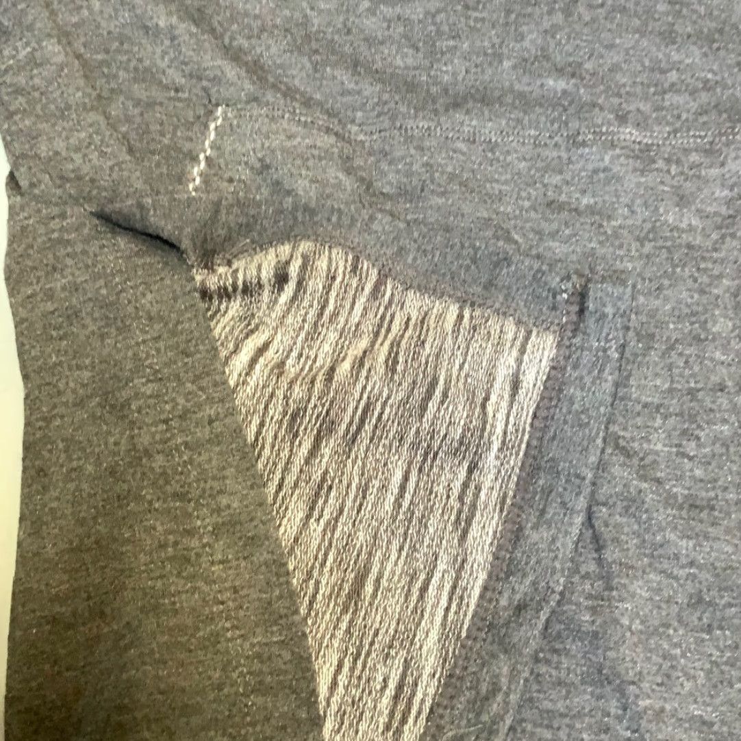 Vintage VINTAGE MAX Studio Gray Crew Neck Top with Front Pocket XS Women Blouse Crew Neck Pocket Gray Womens XS Size XS / US 0-2 / IT 36-38 - 6 Thumbnail