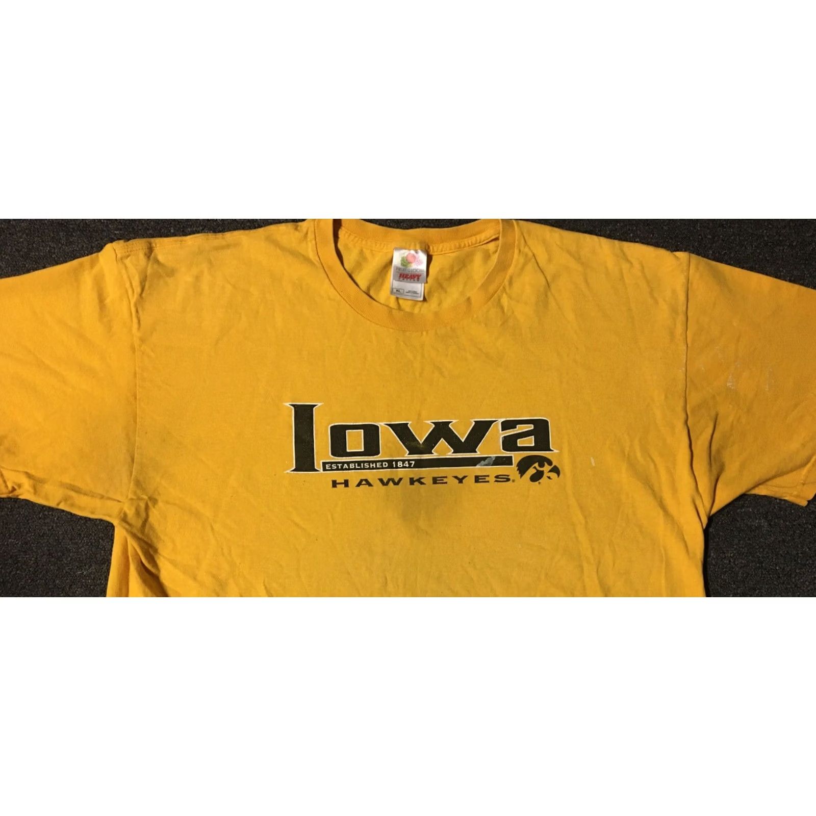 Thrasher VINTAGE Iowa Hawkeyes Faded Paint Shirt XL Track Grunge PE College School Punk 90s Size US XL / EU 56 / 4 - 4 Thumbnail