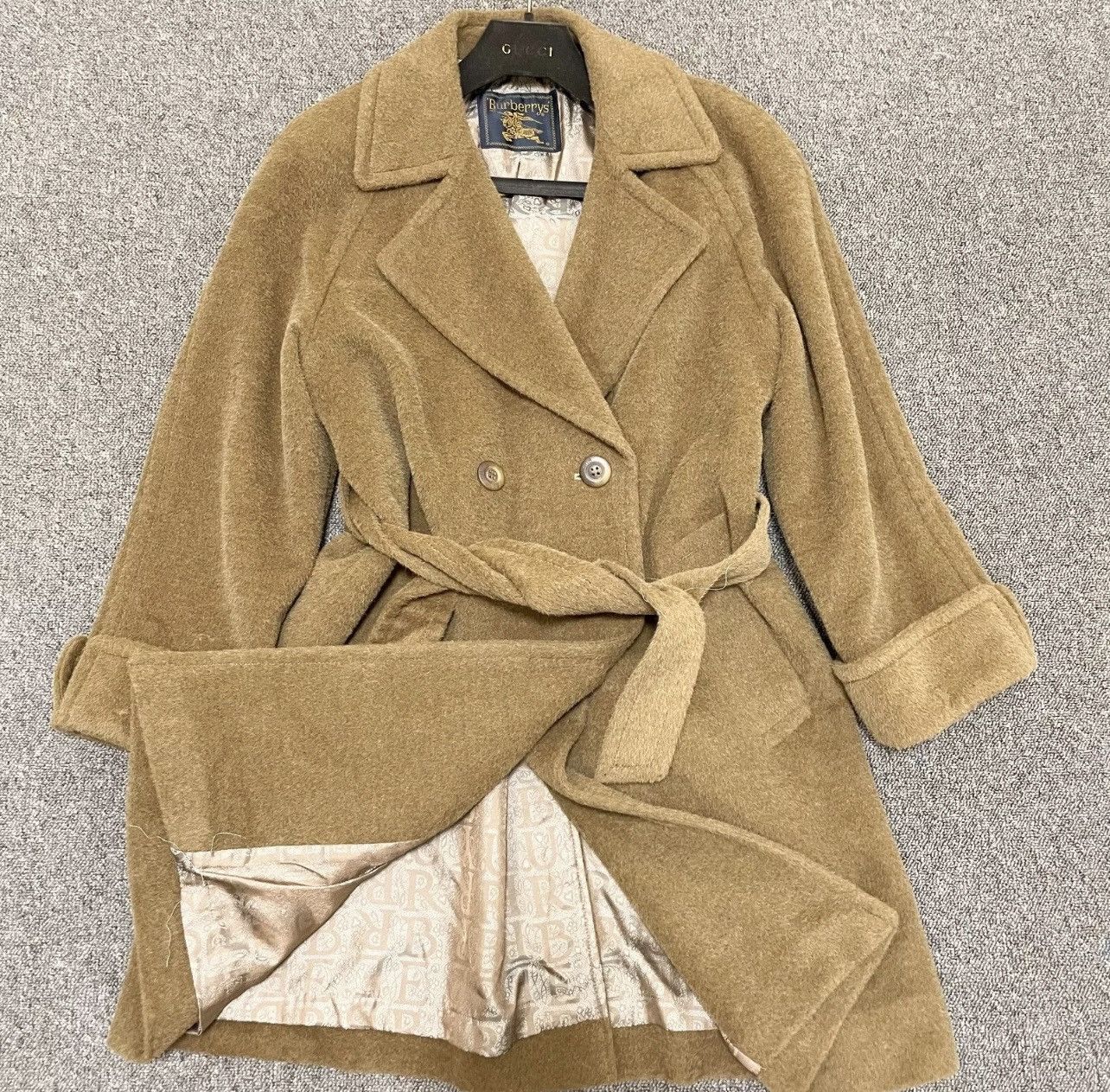 Burberry × Vintage Burberry Vintage Alpaca Wool Coat Size M / US 6-8 / IT 42-44 - 1 Thumbnail