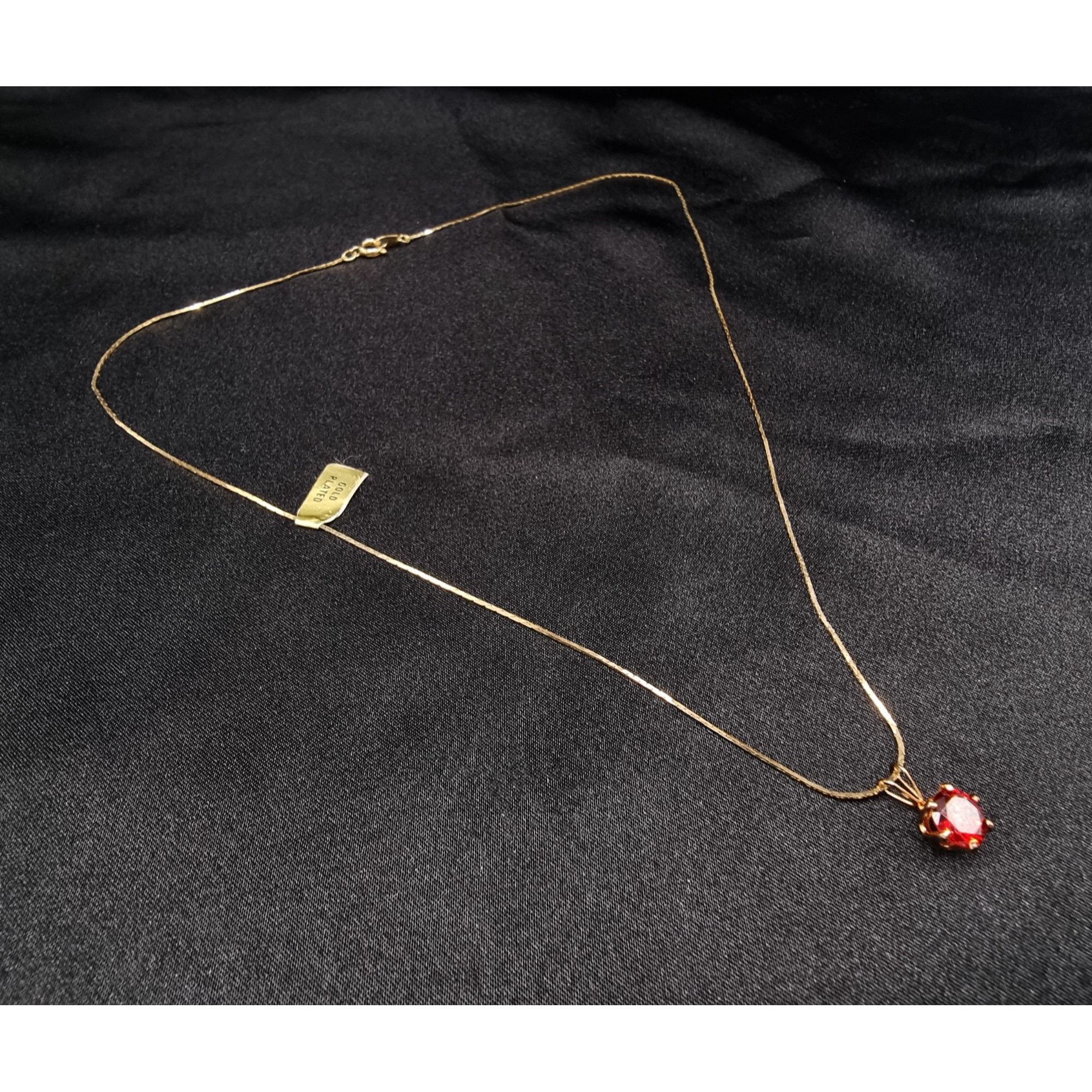 Vintage Vintage 1980s-90s Made In Korea Gold Plated Necklace With Re Size ONE SIZE - 5 Thumbnail