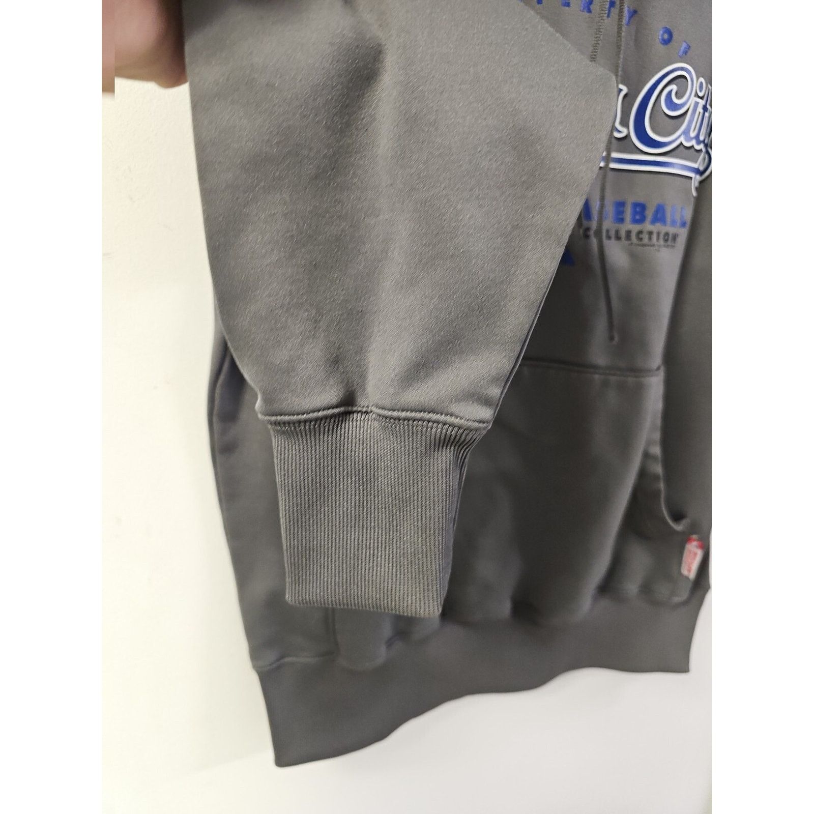 Majestic Kansas City Baseball Hoodie MLB Men’s Size M “Authentic" Size US M / EU 48-50 / 2 - 5 Thumbnail