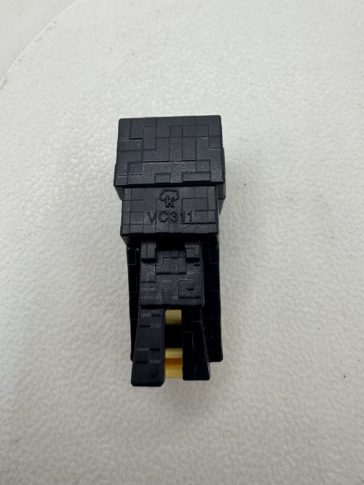 The Game Minecraft Enderman Kinder Toy Collectible Size ONE SIZE - 3 Thumbnail