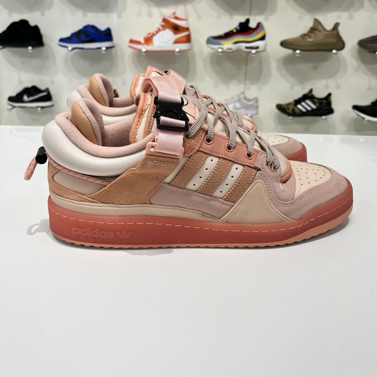 Adidas Adidas Forum Low Bad Bunny Pink Easter Egg Size US 10.5 / EU 43-44 - 7 Thumbnail