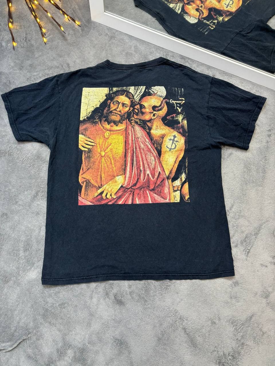 Band Tees × Vintage Vintage 2000s DevilDriver God and Devil Black Faded Tee Size US L / EU 52-54 / 3 - 1 Thumbnail