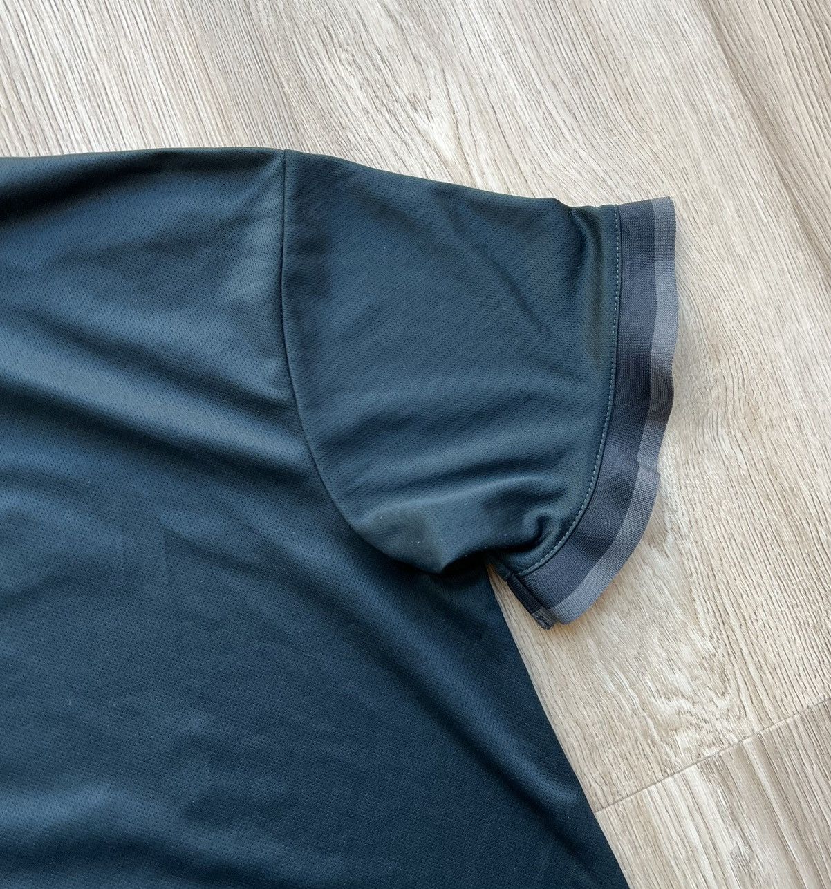 Adidas Adidas 2018-19 Real Madrid Football T-Shirt Soccer Jersey Size US L / EU 52-54 / 3 - 12 Thumbnail